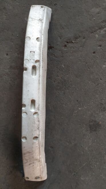 бампер тойота виндом: Toyota Windom 20 накладка бампера, Тойота Виндом 20 пенопласт бампера — 1