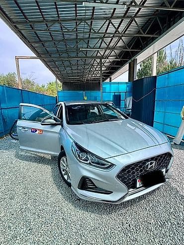 Hyundai Sonata: 2020 г., 2 л, Автомат, Газ, Седан at lalafo.kg Hyundai Sonata: 2020 г., 2 л, Автомат, Газ, Седан