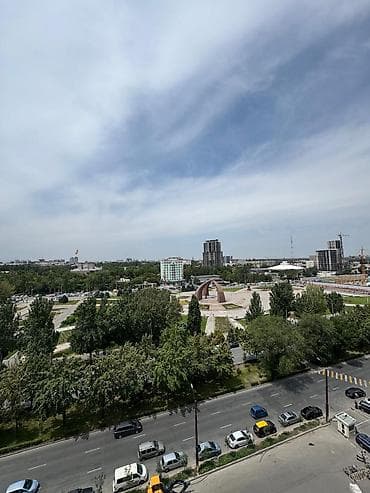 victor: Аренда офисов, 100 м², В бизнес центре — 5