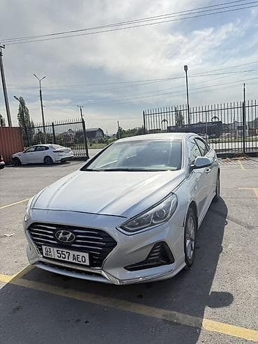 Hyundai Sonata: 2020 г., Седан — 1