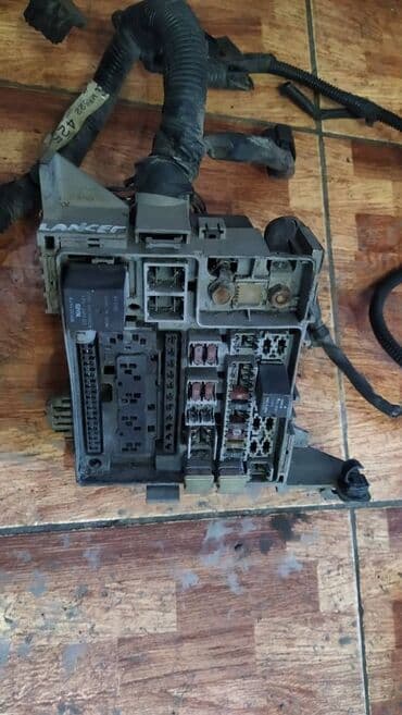 Mitsubishi Lancer Блок предохранителей, Мицубиси Лансер блок