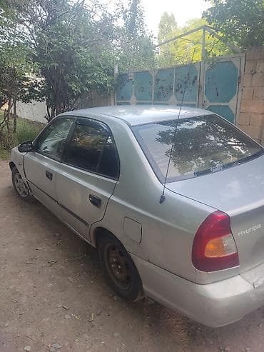 Продажа авто: Hyundai Accent: 2000 г., 1.3 л, Механика, Бензин, Седан — 1