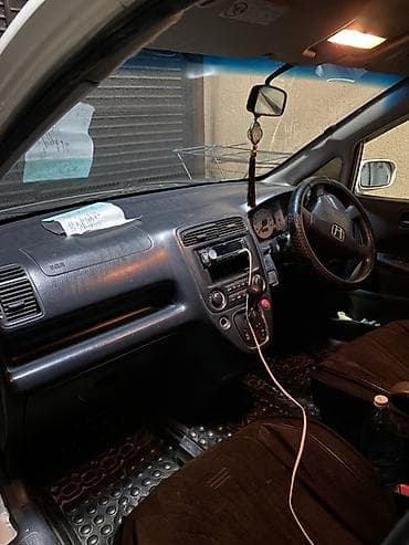 step wgn: Honda Stream: 2002 г., 2 л, Автомат, Бензин, Минивэн — 5
