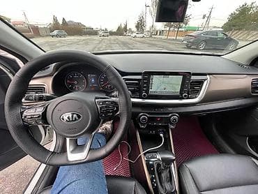 эксклюзивные коврики: Kia Stonic: 2018 г., 1.6 л, Автомат, Дизель — 4