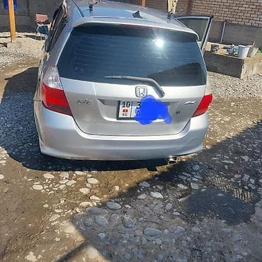 Honda Fit: 2002 г., Хэтчбэк
