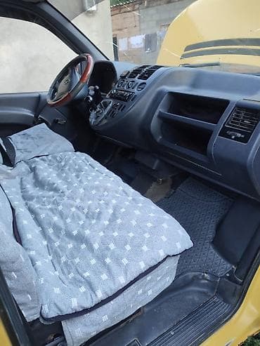 mers 210: Mercedes-Benz Vito: 2002 г., 2.2 л, Механика, Дизель, Минивэн — 5