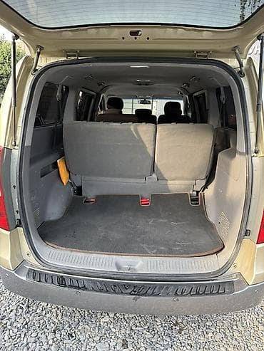 сто корейских авто: Hyundai H-1: 2011 г., 2.4 л, Автомат, Газ, Минивэн — 8