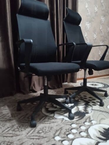 кресло офисный: Офис креслолор, Дөңгөлөктүү, түсү - Кара, Өзү алып кетүү — 1