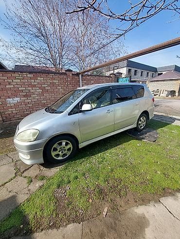 машина истана: Toyota Ipsum: 2003 г., 2.4 л, Автомат, Бензин, Минивэн — 7