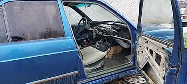 e class: Mercedes-Benz 190: 1986 г., Седан — 6