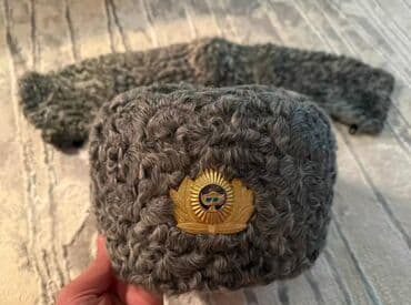 бушлат военные: Продаю ушанку из Каракуля
Размер 57
В комплекте воротник — 1