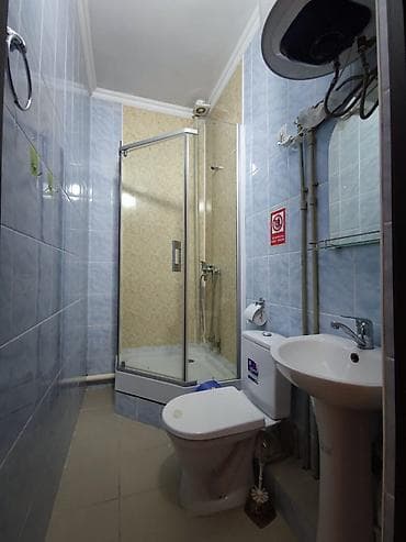 Продажа квартир: 1 комната, Душевая кабина, Постельное белье, Кондиционер — 4