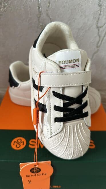 Детские кроссовки легкие и удобные, современный стильный дизайн