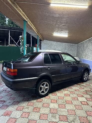 велтмейстер авто: Volkswagen Vento: 1992 г., 1.8 л, Механика, Бензин, Седан — 3