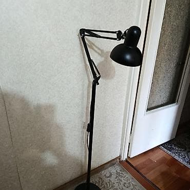 торшер со стеклянным абажуром: Торшер с регулируемой лампой на пружинном кронштейне. - Цвет: чёрный — 2