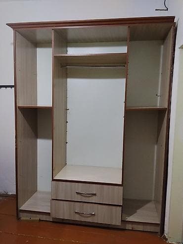 Жасануучу столдор: Даараткана үчүн үстөл, Колдонулган, Шкаф менен, ЛДСП — 2