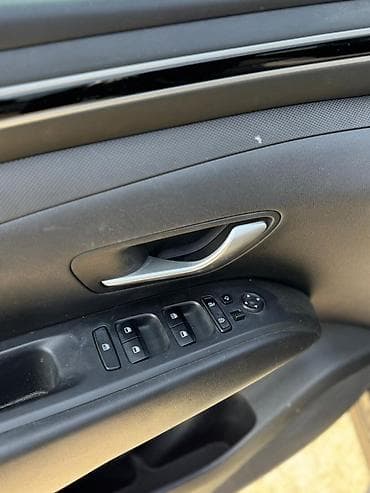 Продажа авто: Hyundai Tucson: 2023 г., Кроссовер — 10