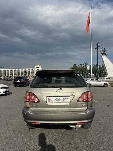 фори: Lexus RX: 2000 г., 3 л, Автомат, Бензин, Кроссовер — 4
