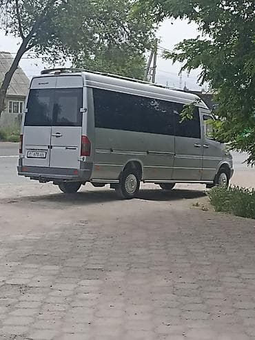 Mercedes-Benz Спринтер: 2003 г., 2.2 л, Механика, Дизель, Бус — 6