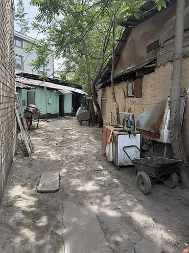 мадина дом: Продаю дом . 6 сот . Мадина рынок базар . Первая линия . Трафик — 8