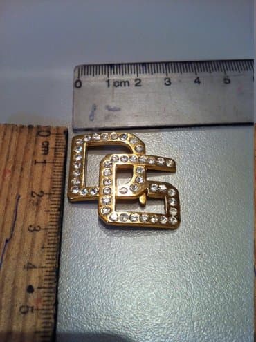 Металлические лейблы на обувь, сумки и одежду. только оптом!!!