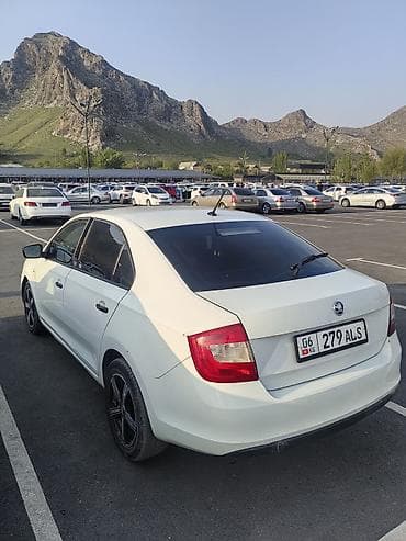 посадка авто: Skoda Rapid: 2016 г., 1.6 л, Ручные, Бензин, Седан — 4