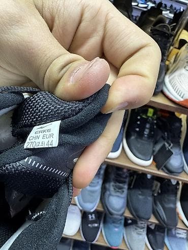 кросс спорт: Кроссовки ERKE для бега и активного отдыха - Бренд: ERKE - Размер на — 3