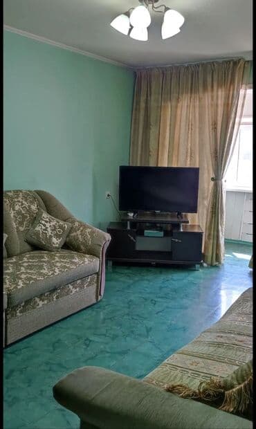 продаю квартиру тоголок молдо фрунзе: 2 бөлмө, 45 кв. м, 104-серия, 4 кабат, Косметикалык ремонт — 2