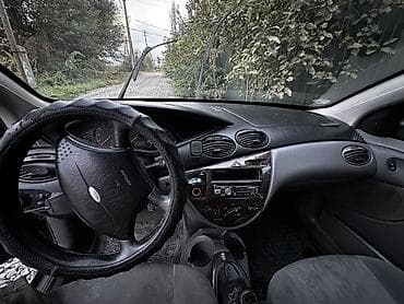 киргизия рынок авто: Ford Focus: 2003 г., 2 л, Механика, Бензин, Хэтчбэк — 8