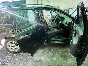 Транспорт: Ford Focus: 2002 г., 1.8 л, Автомат, Бензин, Универсал — 5