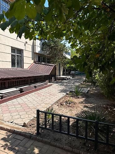 66: Аренда офисов, 270 м², В жилом комплексе, 1 линия, С отдельной кухней, С отдельным входом — 2