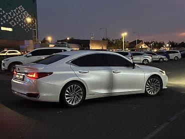 Транспорт: Lexus ES: 2020 г., Вариатор, Гибрид, Седан — 4