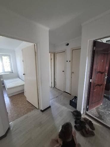 Кыймылсыз мүлк: 2 бөлмө, 44 м², 104-серия, 1 кабат, Эски ремонт — 6
