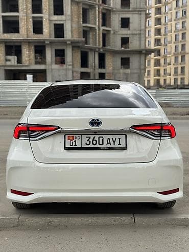 bmw e34 1995: Toyota Corolla: 2019 г., Вариатор, Бензин, Седан — 4