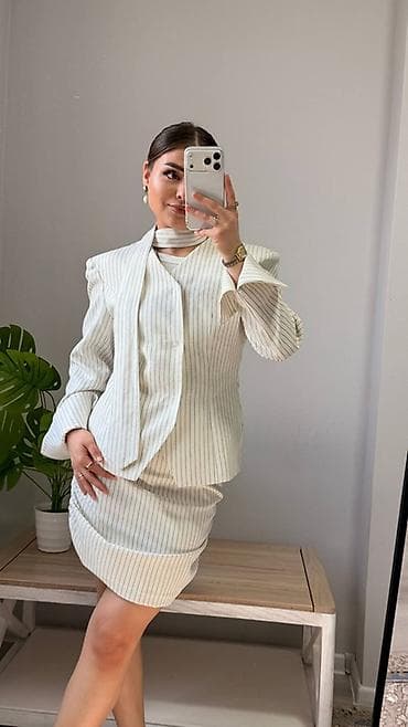 белый костюм женский: Женские костюмы тройка юбка+галстук+пиджак
Двойка пиджак+брюки — 4