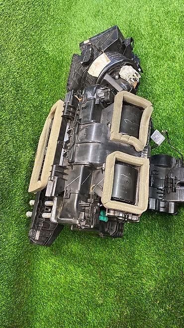 х5: Корпус печки Bmw X5 3.0D в сборе E70 M57N2 2007 (б/у)  Марка — 5