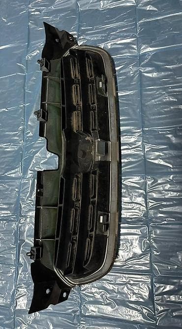 forester 2003: Решетка радиатора Subaru Б/у, Оригинал — 3