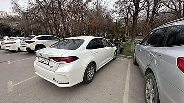 corolla 2016: Toyota Corolla: 2019 г., 1.2 л, Вариатор, Бензин, Седан — 3