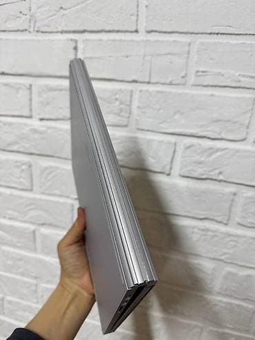 Ноутбуки Microsoft: Microsoft Surface Book (i5-6300U), 8 ГБ ОЗУ и 256 ГБ SSD — это — 4