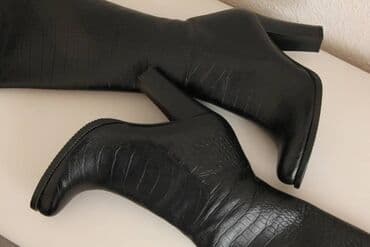 оптом ботинки: Сапоги кожаные, производство Турция, последний 40 размер — 1