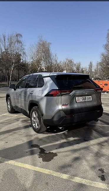 eclipse cross: Toyota RAV4: 2022 г., 2.5 л, Автомат, Бензин, Кроссовер — 5