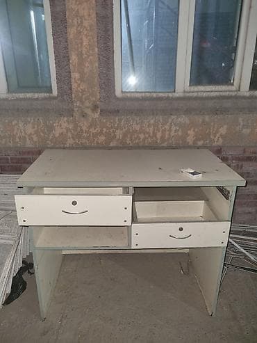 витренные холодильники: Торговое оборудование для магазина/киоска: - Стеклянные витрины — 2