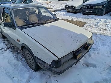 mazba 323: Mazda 626: 1986 г., 2 л, Механика, Бензин — 2