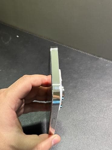 iphone 14 pro max купить: IPhone 14 Pro, Серебристый — 3