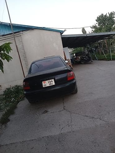 Транспорт: Audi A4: 1997 г., 1.8 л, Автомат, Бензин, Седан — 2