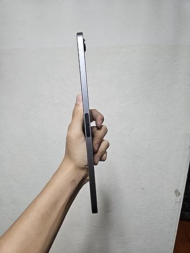 aipad mini: Планшет, Apple, память 64 ГБ, 8" - 9", Б/у, цвет - Серебристый — 1