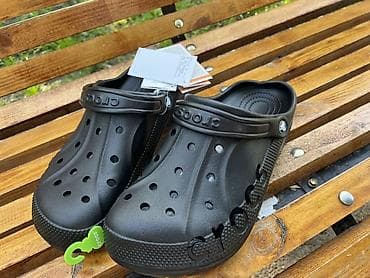 тапочки мужские кроксы: Crocs Classic Clog, черные - Универсальные сабо из фирменного — 2