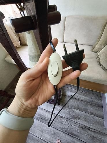 напольный: Продам напольный ночник б/у. Есть не большой дефект на фото видно — 7