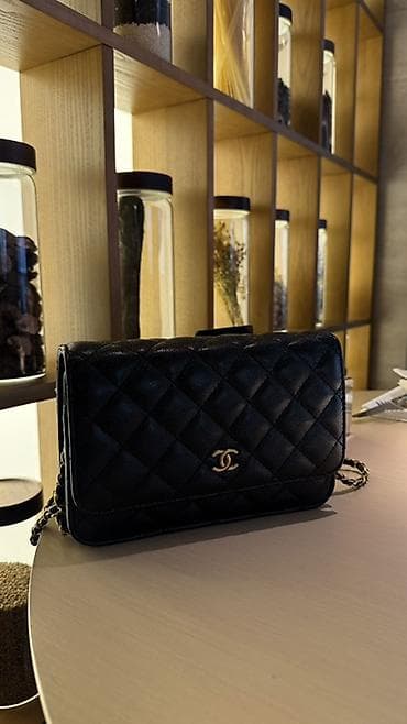 шанель сумка клатч: Сумка-кошелёк на цепочке Chanel (WOC), чёрный цвет. - Материал — 2