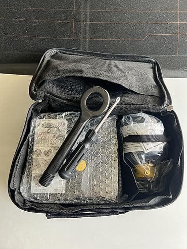 Инструменты для авто: Новые оригинальные компрессоры от Kia насосы подкачка шин Цена 10000 — 4